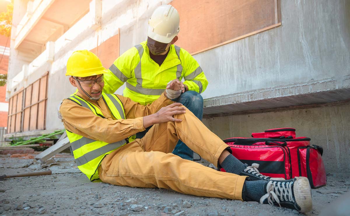 Comparing Workers' Compensation Claims and Personal Injury: Understanding the Distinctions